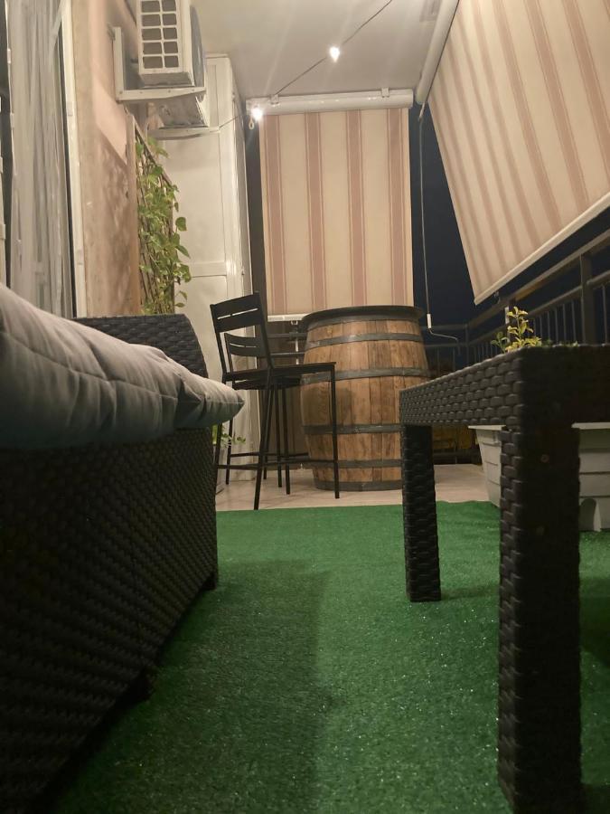 Wanderlust House Hotell Bari Exteriör bild