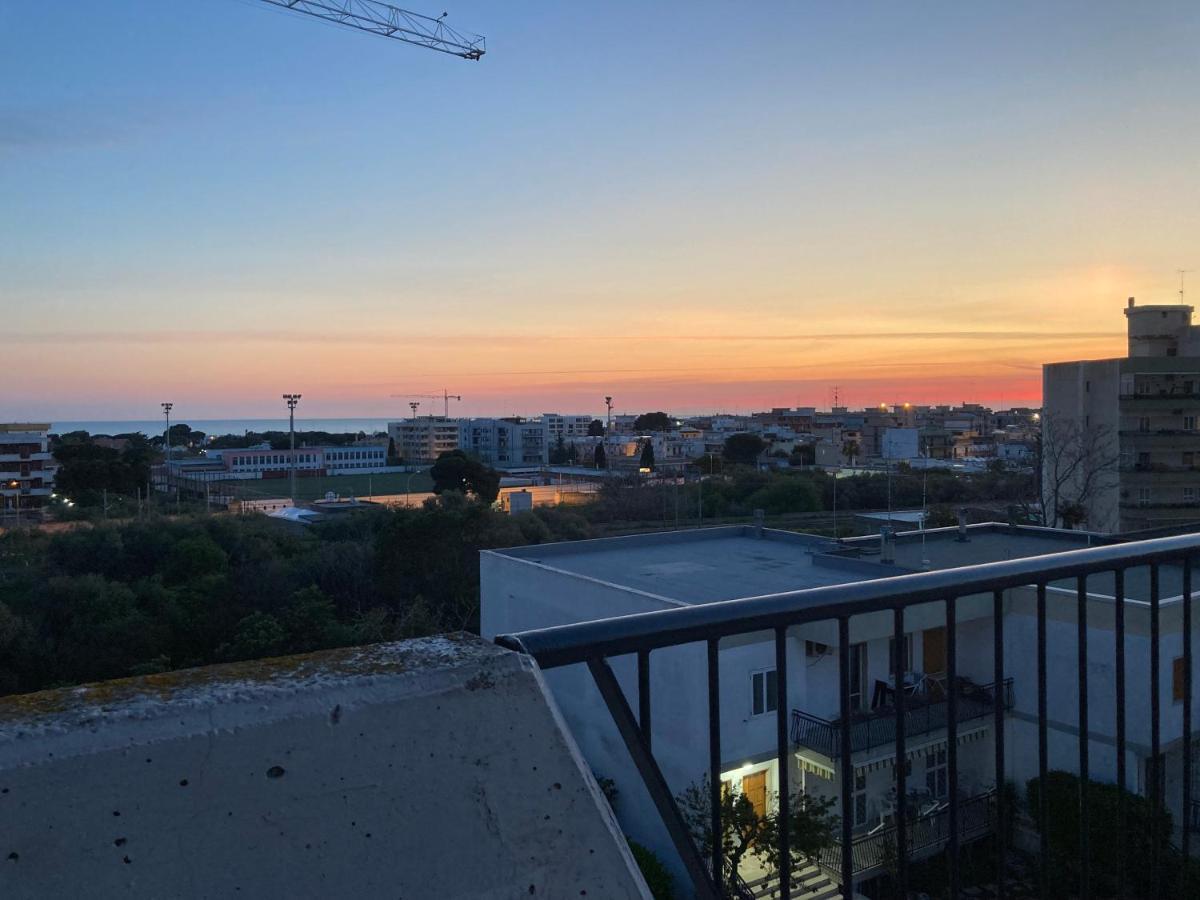 Wanderlust House Hotell Bari Exteriör bild